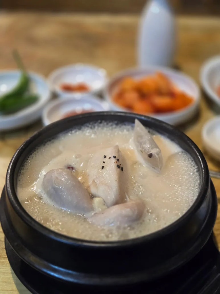 지호 한방삼계탕 사진 1